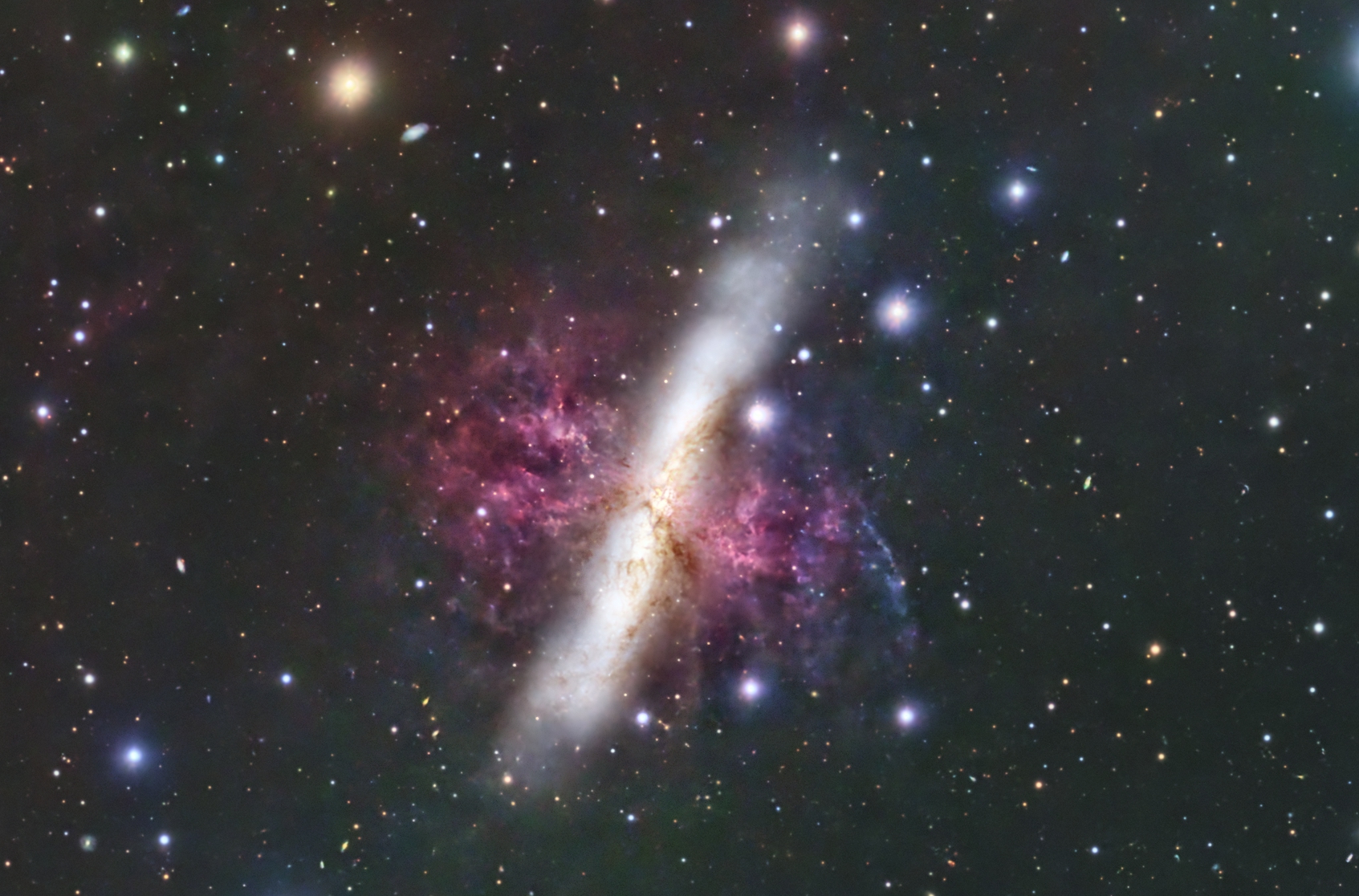 M 82 by Clifford Marcus